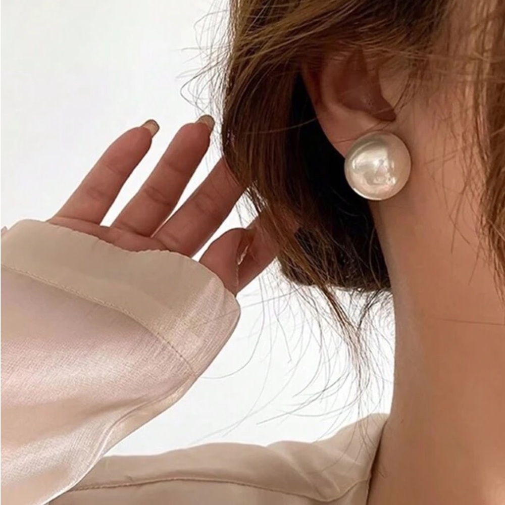 Large Pearl Earrings